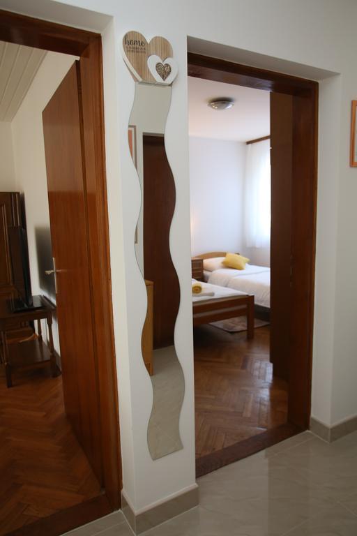 Apartman Katja Apartment Osijek Bagian luar foto